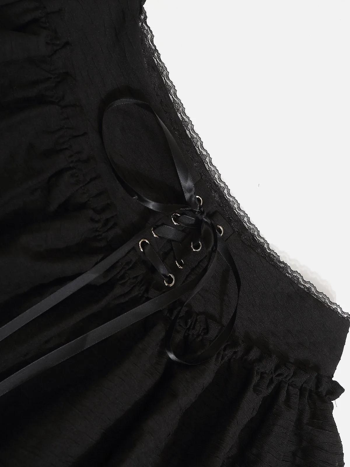 Aelfric Eden – Faltenrock mit Patchwork-Spitze