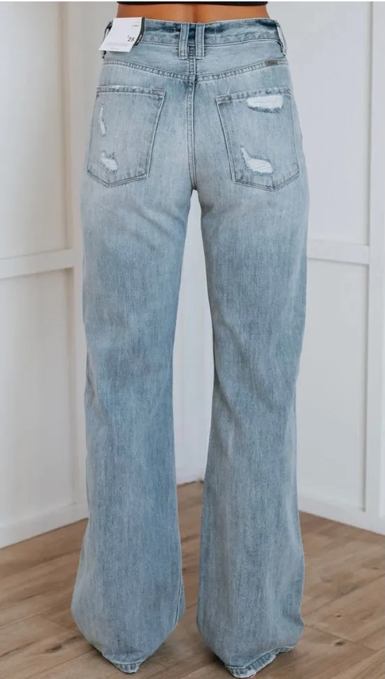 Light wash dad Kan Can jeans