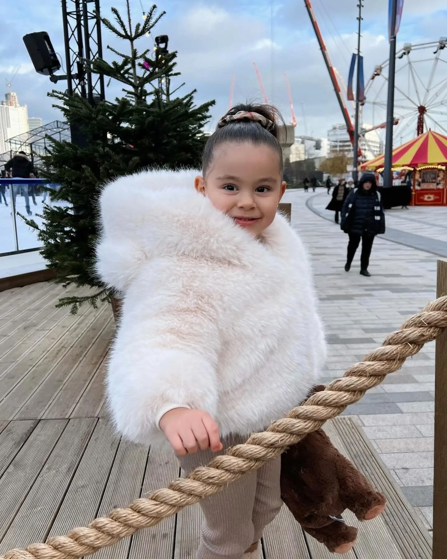 MI LOVES SIGNATURE SYNTHETIC Little Bear Bomber jacket in Ivory.