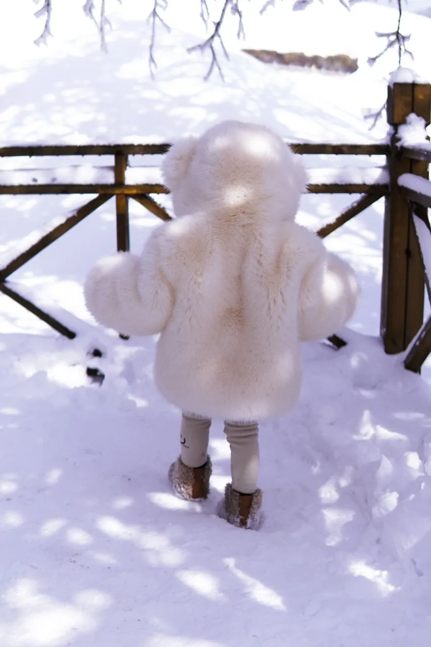 MI LOVES SIGNATURE SYNTHETIC Little Bear Bomber jacket in Ivory.