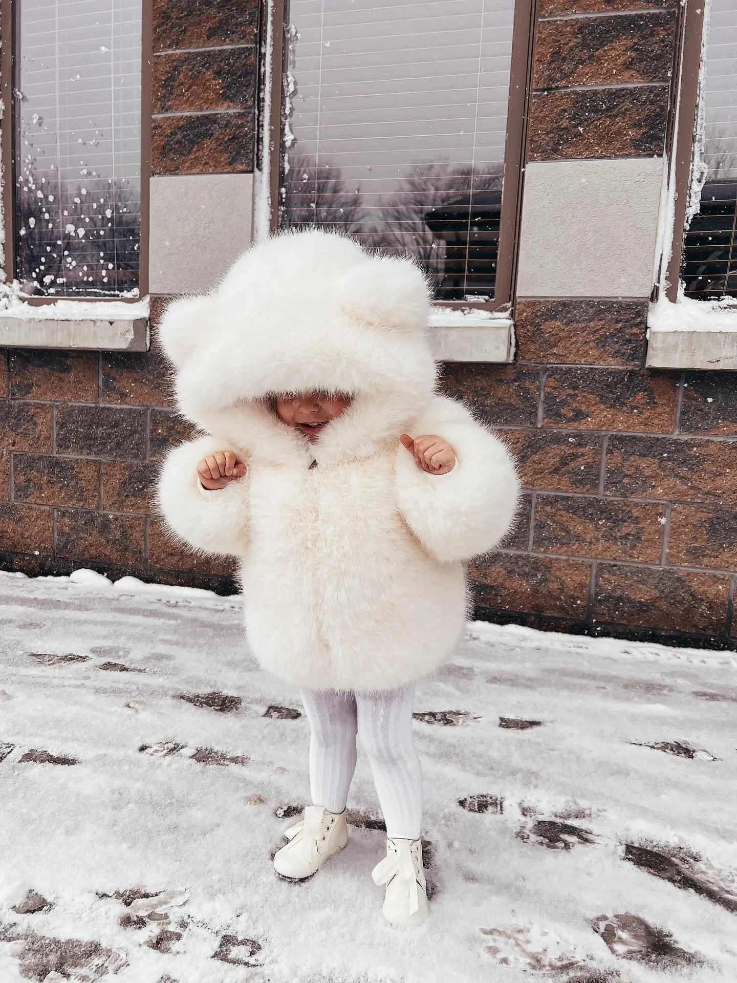 MI LOVES SIGNATURE SYNTHETIC Little Bear Bomber jacket in Ivory.