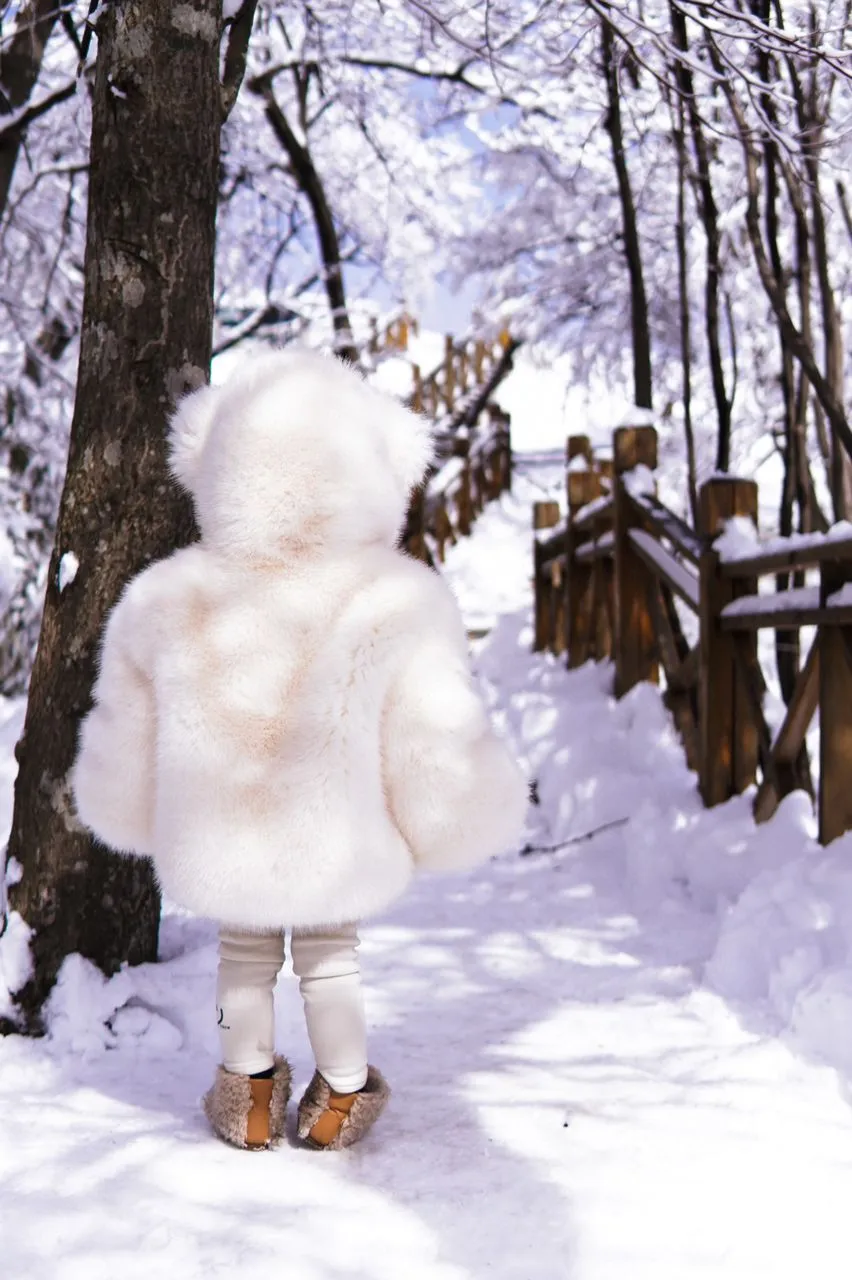 MI LOVES SIGNATURE SYNTHETIC Little Bear Bomber jacket in Ivory.