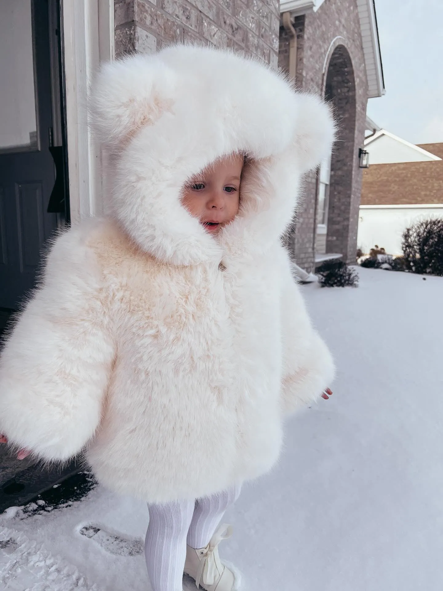 MI LOVES SIGNATURE SYNTHETIC Little Bear Bomber jacket in Ivory.