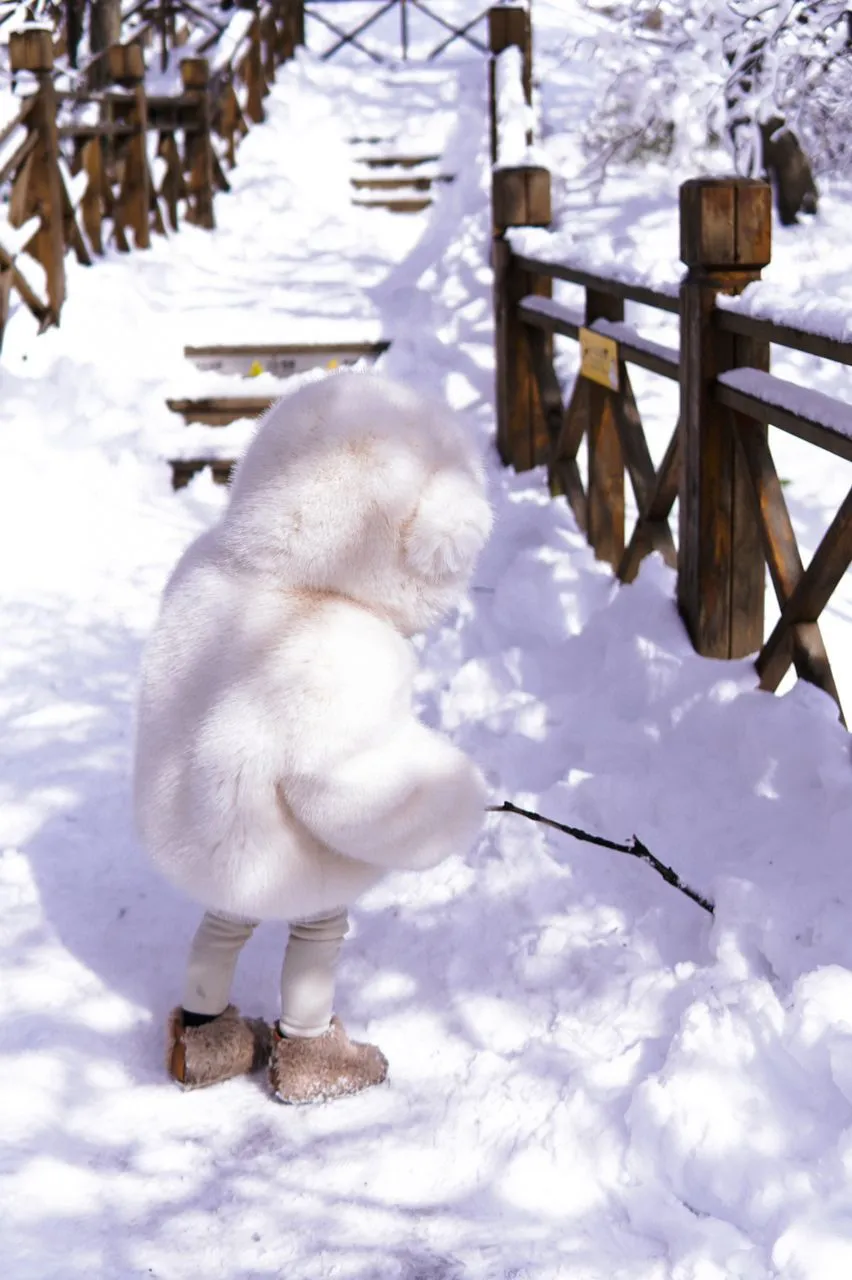 MI LOVES SIGNATURE SYNTHETIC Little Bear Bomber jacket in Ivory.