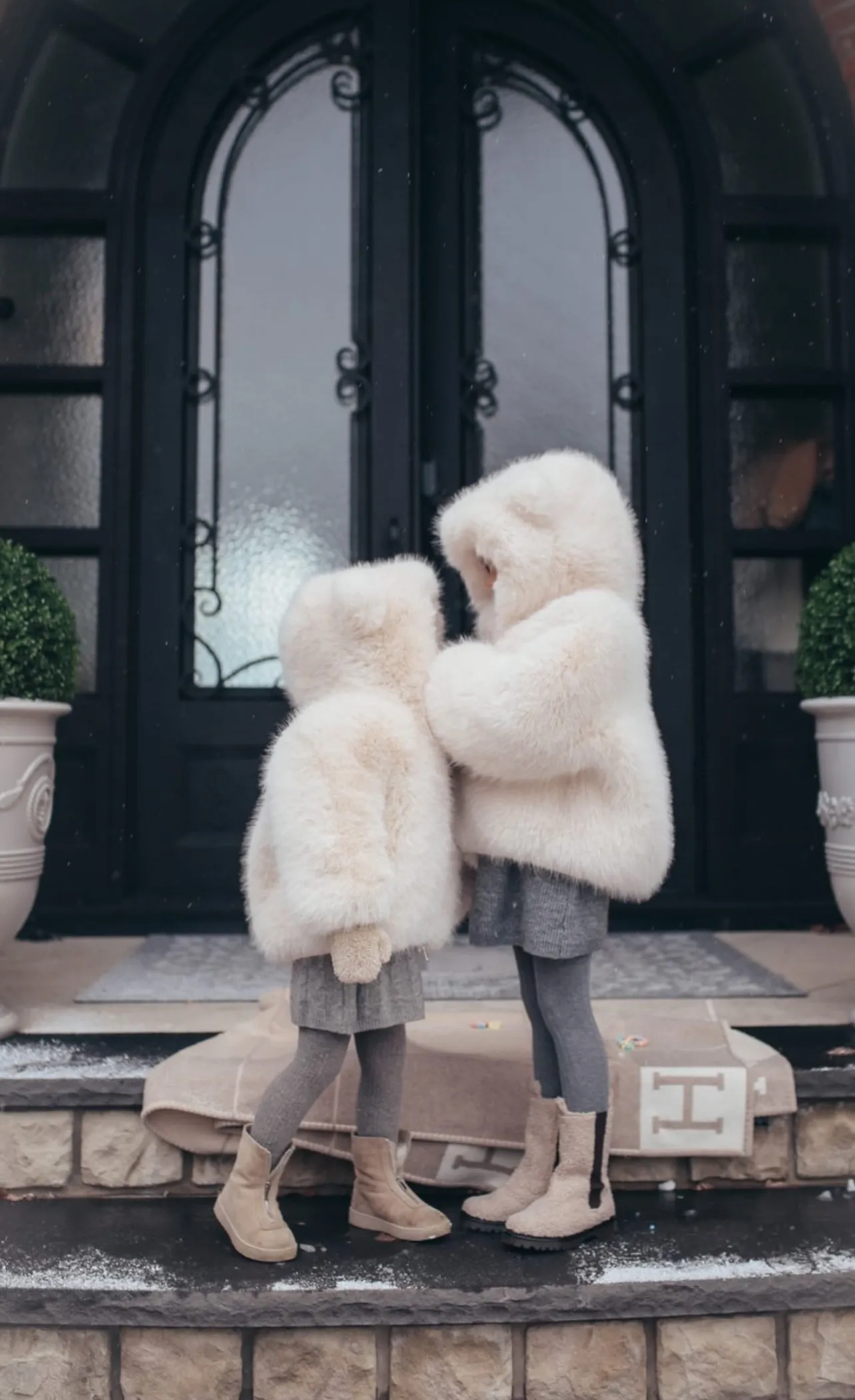 MI LOVES SIGNATURE SYNTHETIC Little Bear Bomber jacket in Ivory.
