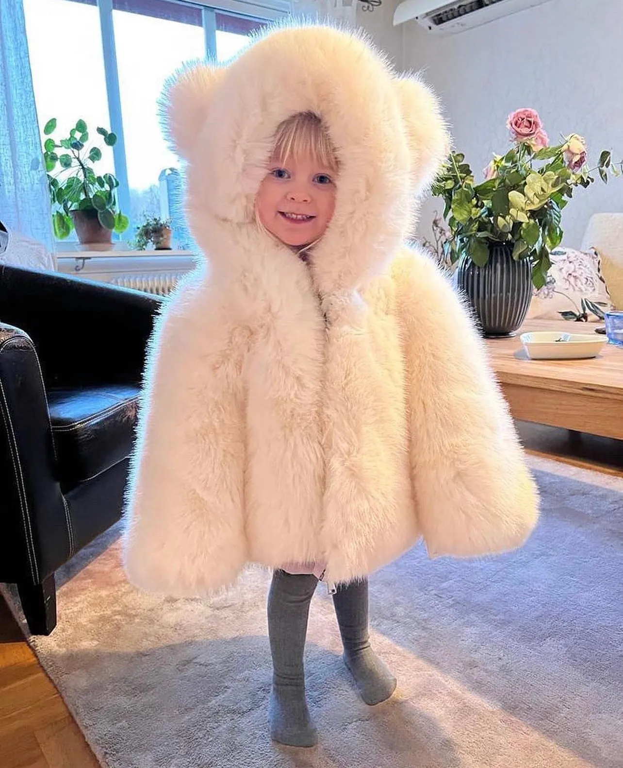 MI LOVES SIGNATURE SYNTHETIC Little Bear Bomber jacket in Ivory.