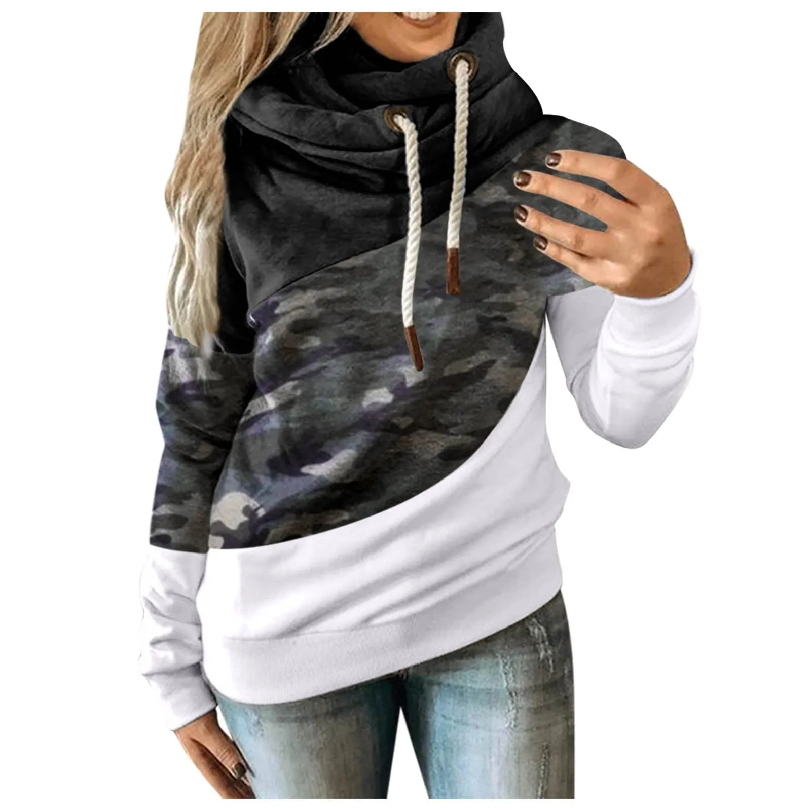 Trendy Women's Camouflage Sweatshirt - GlamzLife