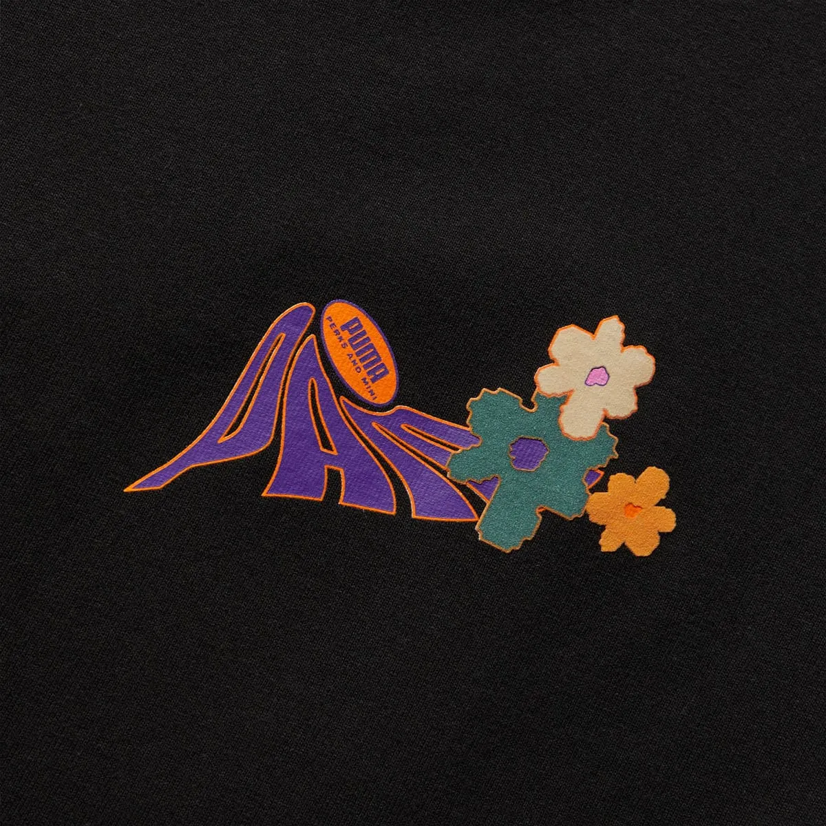 X PERKS AND MINI GRAPHIC TEE